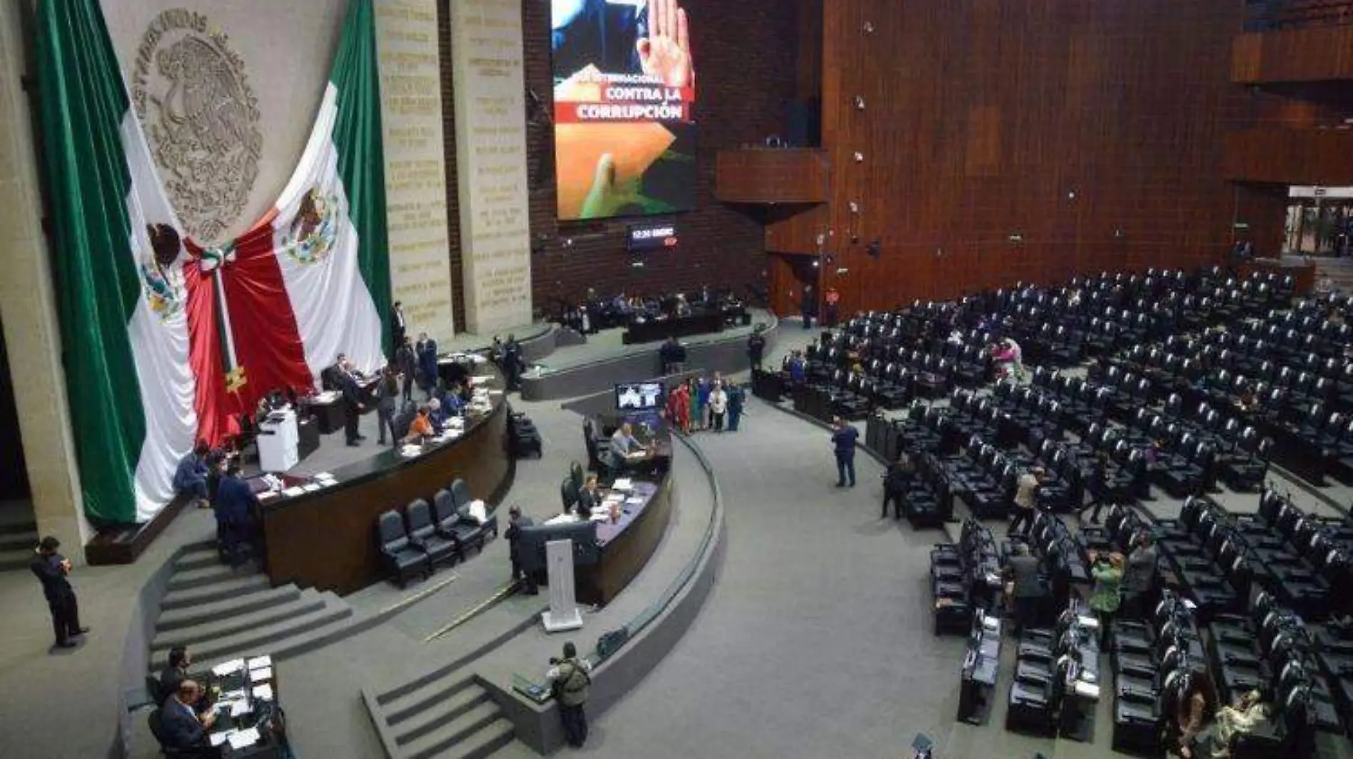 Aprueban diputados fechas para parlamento de reforma energética 